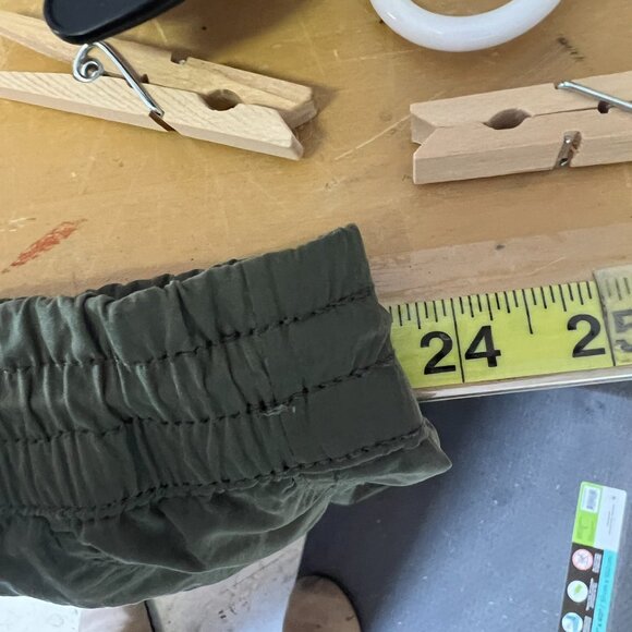 C&C California Cargo High Waist Cinchable Parachute Pants - Picture 13 of 16